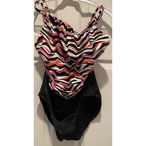 Magic Suit 1-Piece Slimming Pink Red Black  Minimizer Built-in Bra Size 8 - Picture 2 of 7